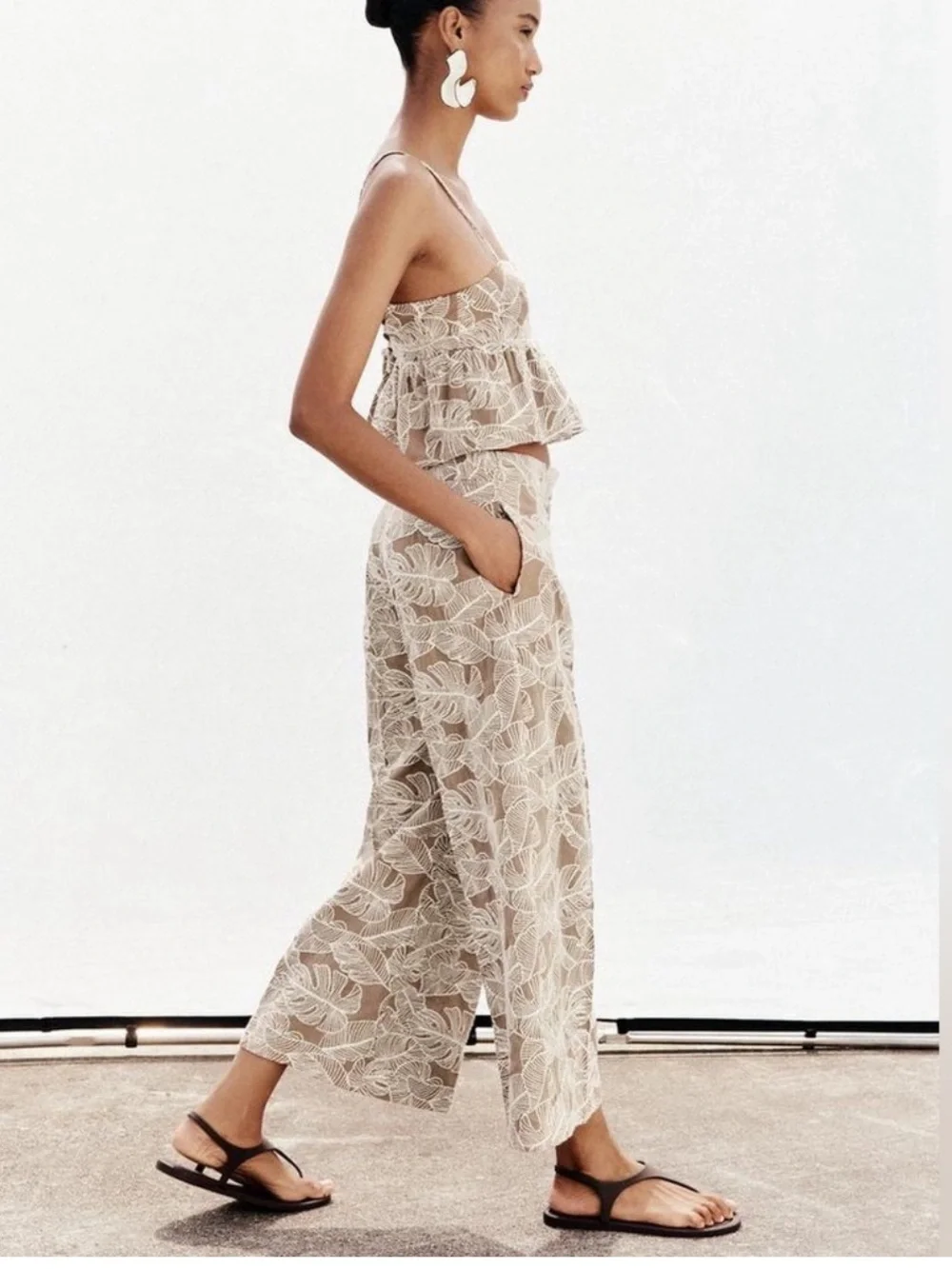 Zara embroidered leaf